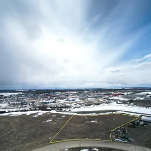 May 26 (10 am) - May 28 (10 am) Online Real Estate Auction of 3Â± Acres Vacant Commercial Lot in the Westview Industrial Park, Drayton Valley, AB 26EK