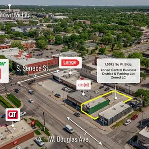 (W) 1557Â± Sq. Ft. Commercial Building in Delano