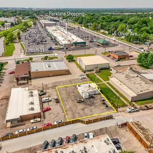 (SE) ABSOLUTE - 1,344Â± Sq. Ft. Former Restaurant