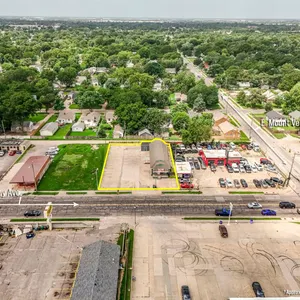  (SW) 2,480+/- Sq. Ft. Former Car Dealership