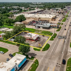 (NW) ABSOLUTE | 1,731Â± Sq. Ft. Building