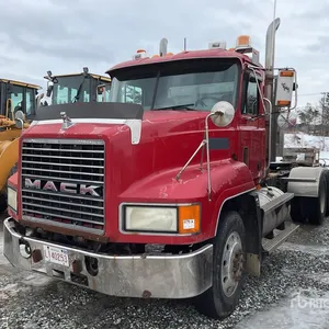 2000 Mack CH613 6x4 T/A Day Cab Truck Tractor