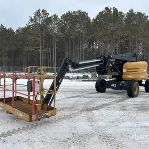 2014 Skyjack SJ63AJ 4WD Diesel Articulating Boom Lift