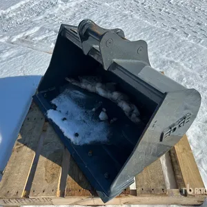 36 in Q/C Cleanup Excavator Bucket
