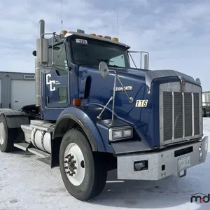 2004 Kenworth T800 T/A Day Cab Semi Truck 
 UNRESERVED