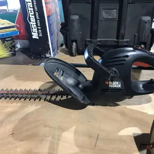 3300 Black & Decker Hedge Trimmer 
 UNRESERVED