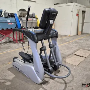 TRUE XC900 Elliptical Trainer
 UNRESERVED