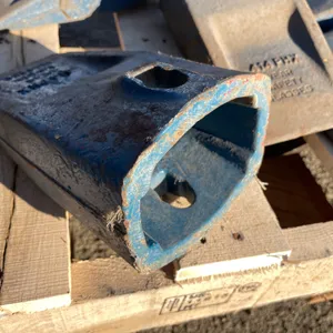 (7) Hensley Bucket Teeth