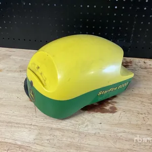 John Deere StarFire 6000 GNSS Receiver