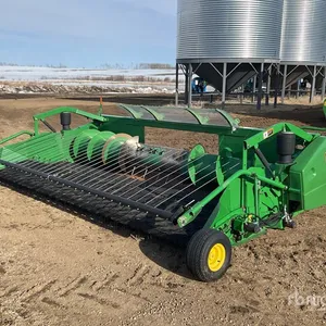2010 John Deere 615 15 ft Combine Header