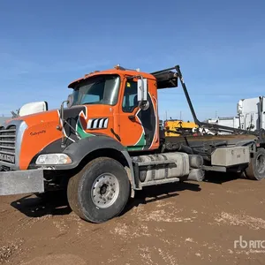 2011 Mack GU813 6x4 Roll-Off Truck