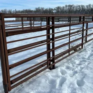 30’ 5 bar free standing panel w/ 12’ gate on 360 hinge