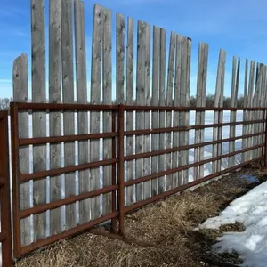 30’ 5 bar free standing combo panel w/ windbreak boards (some boards missing)
