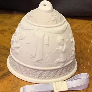 LLADRO Porcelain '1995 Christmas Bell' 3.5T