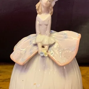 LLADRO Porcelain 'Sounds of Spring Bell' 5T