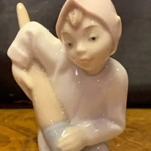 LLADRO Porcelain 'Elf' 3T