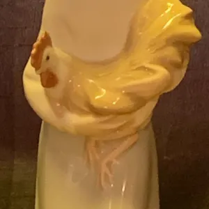 LLADRO Porcelain 'Pester Pastorcita Gallo Belen' 6.5"