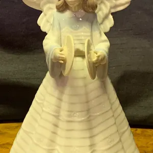 LLADRO Porcelain 'Angelic Cymbalist' 8T Tree Topper