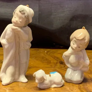 LLADRO Porcelain 3 Piece Set 'Holy Shepards' 3T