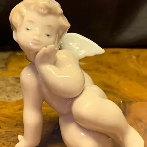 LLADRO Porcelain 'Thinking Cherub' 4L