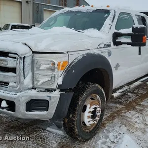 2016 Ford F450 Super Duty Crew Cab flatbed truck
