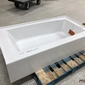 Bathtub 
 UNRESERVED