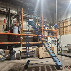 9' Mobile Stairs
UNRESERVED