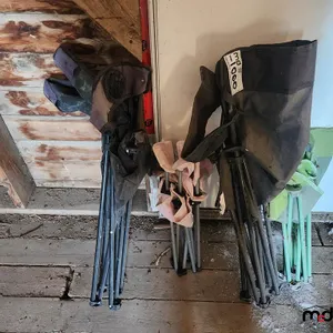 (4) Lawn Chairs
 UNRESERVED