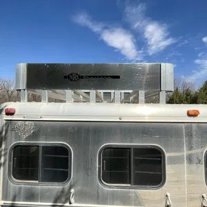 1998 Hart 4 Horse Trailer (located offsite in Artesia, NM)(NM Title)