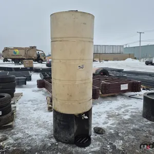 800 L Tank w/ Stand
 UNRESERVED