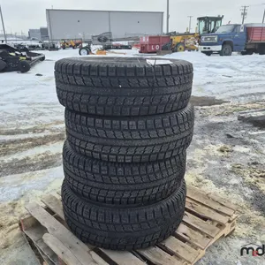 (4) Toyo Observe GSI-5 Studless Tires (265/70R17)
 UNRESERVED