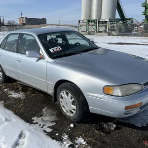 SALVAGE UNIT: 1995 Toyota Camry Car (Blue)
 UNRESERVED