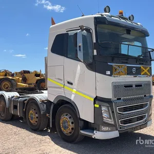 2014 Volvo FH16 8x4 Twin-Steer T/A Sleeper Truck Tractor