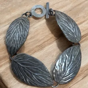 925 Mexico Sterling Toggle Bracelet Detailed 4 Etched Leaves