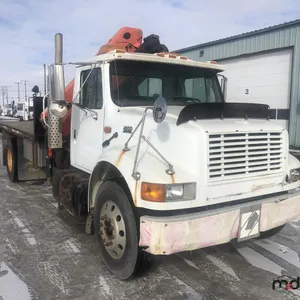 2001 International 4900 Flat Deck Service Truck w/ Palfinger Crane
 UNRESERVED