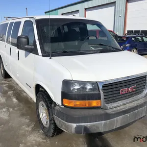 2003 GMC 3500 Savana Passenger Van
 UNRESERVED