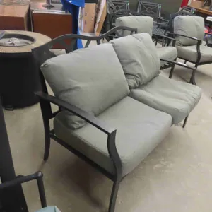 3pce Patio Furniture : Settee 53'' W & 2 Chairs 