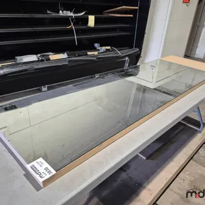 6' x 2' Floor Mirror
 UNRESERVED