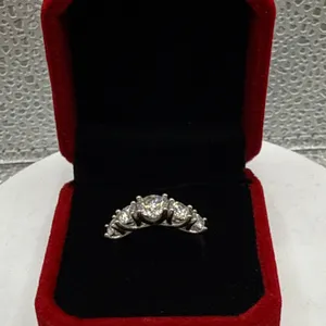 3.6ct Round Moissanite Set with 5 Moissanite Stones Set in 925 Silver Ring - Size 7.5