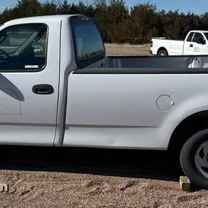 2004 Ford F150 XL pickup truck