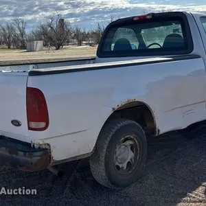 2004 Ford F150 XL pickup truck