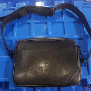 Purse
 UNRESERVED