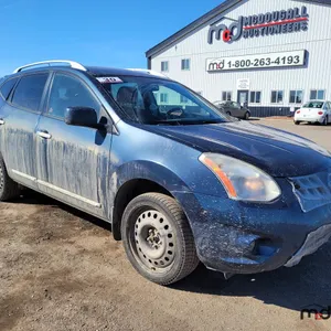 2013 Nissan Rogue SV SUV
 UNRESERVED