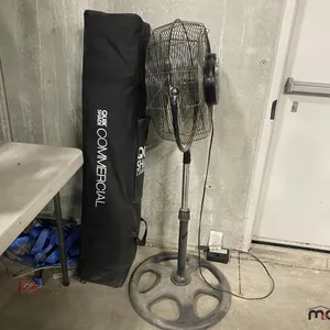 Quik Shade Commercial Tent & Fan
 UNRESERVED