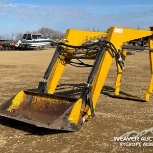 EEZE-ON TRACTOR FRONT END LOADER