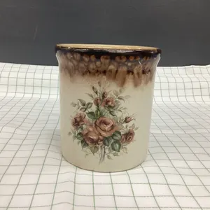 MEDALTA POTTERIES REDCLIFF  CANISTER W/ FLORAL DECAL - 1 QUART