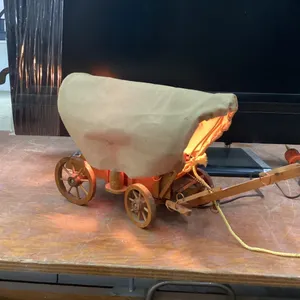 MODEL WAGON LAMP