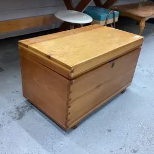 HOME BUILT WOOD CHEST - NO KEY AND WILL LOCK WHEN CLOSED