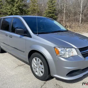 2016 Dodge Grand Caravan
 UNRESERVED