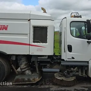 2007 Freightliner Business Class M2 street sweeper truck